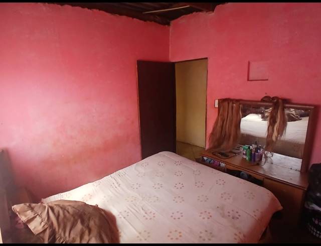 3 BEDROOM HOUSE FOR SALE IN SEBOKENG CENTRAL